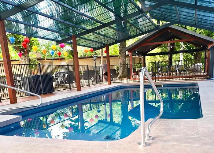Adina Lodge Holiday Apartments